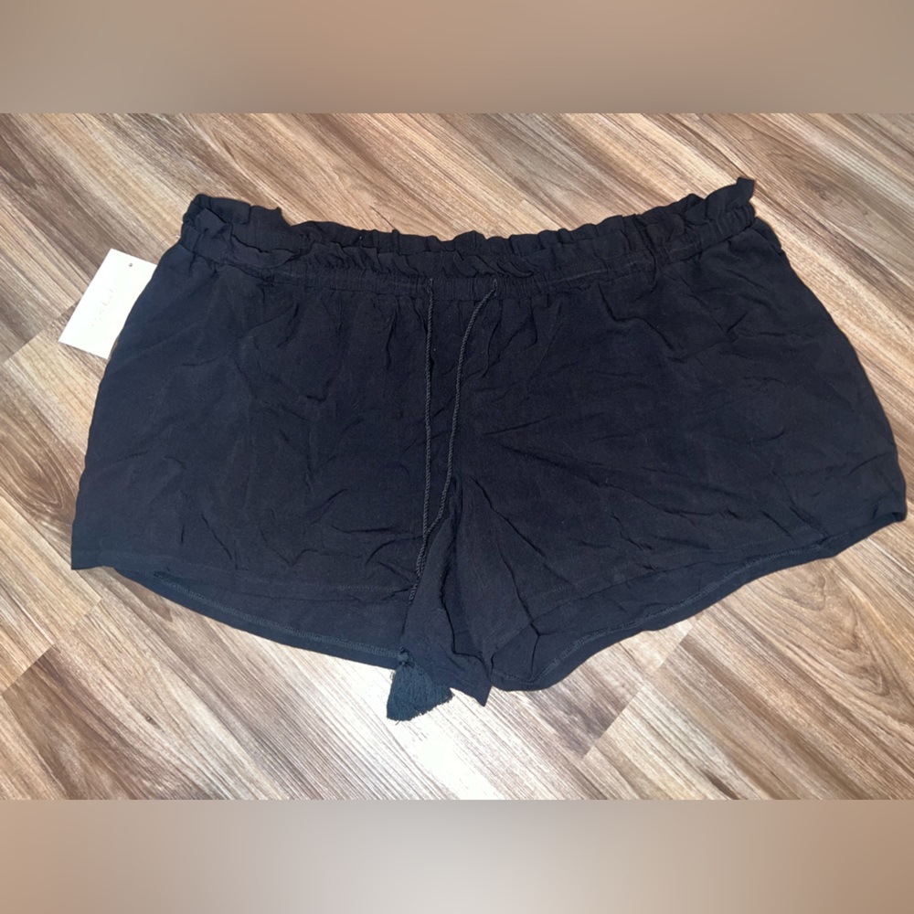Maternity shorts